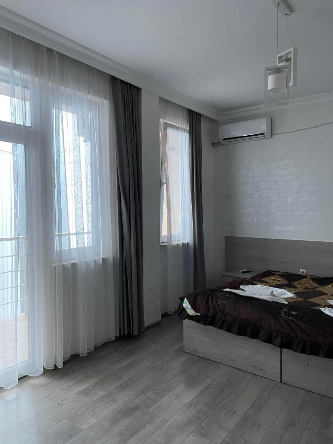 Nana'S Hotel Tchaikovsky Street 34 Batumi Exteriör bild