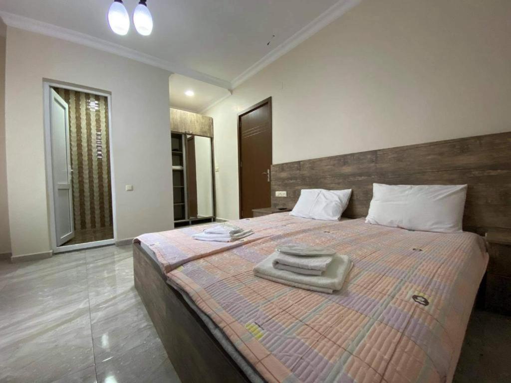 Nana'S Hotel Tchaikovsky Street 34 Batumi Exteriör bild