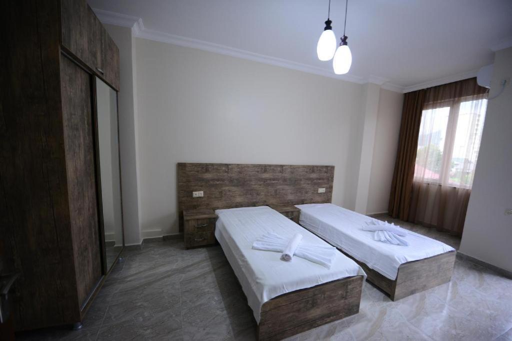 Nana'S Hotel Tchaikovsky Street 34 Batumi Exteriör bild