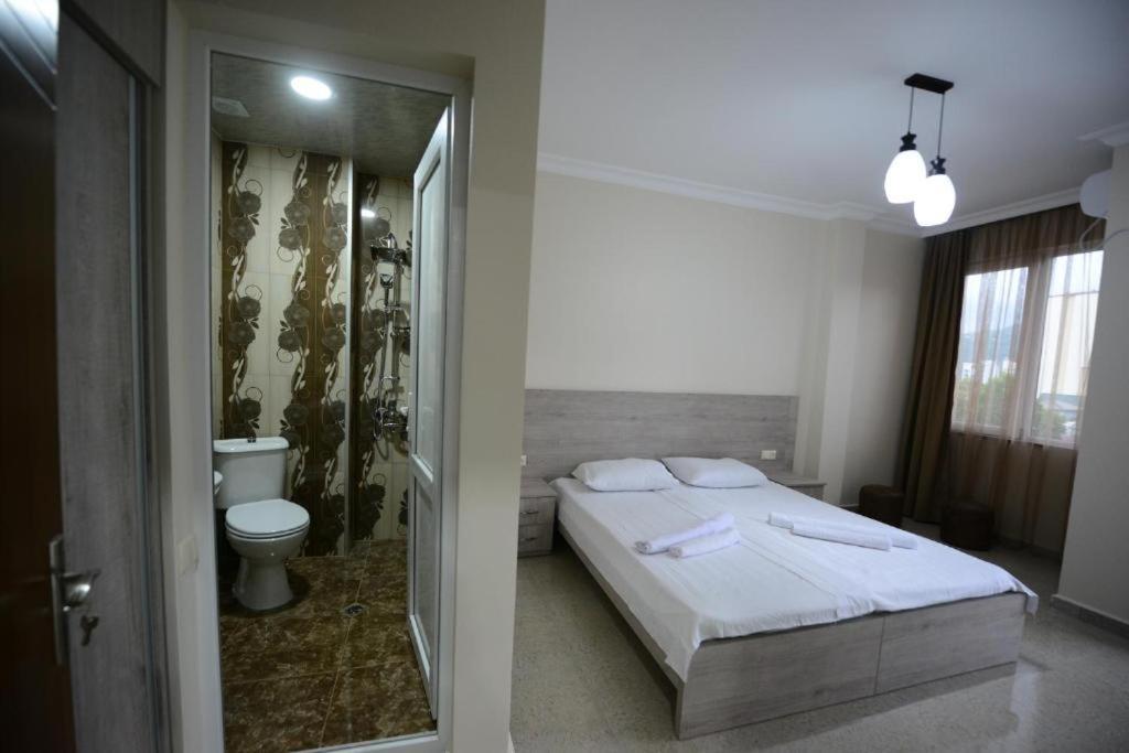 Nana'S Hotel Tchaikovsky Street 34 Batumi Exteriör bild